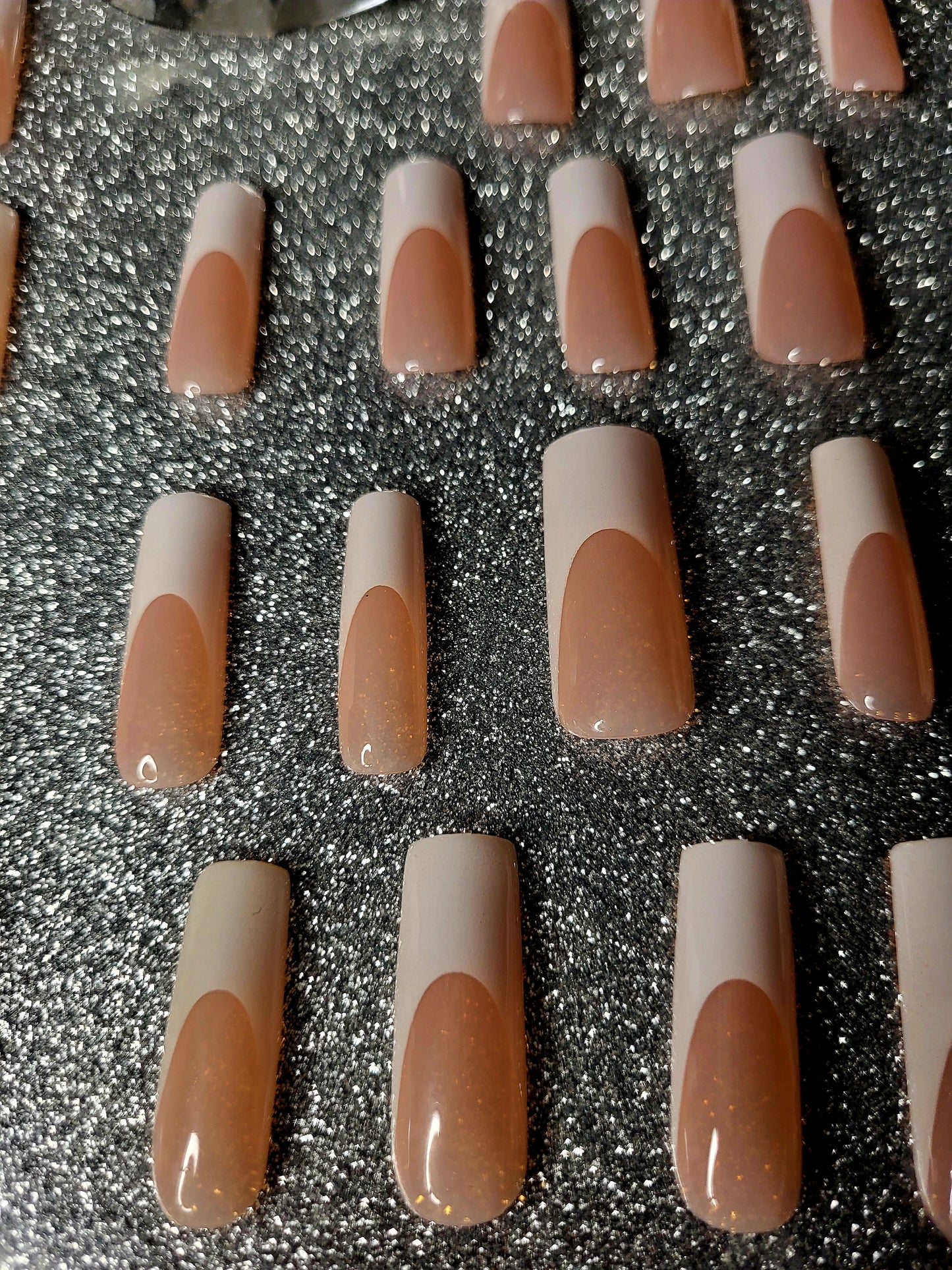 White French Tips Press On Nails- Medium