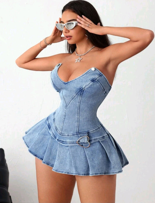 Ruffled Denim Dress With Heart Buckle
