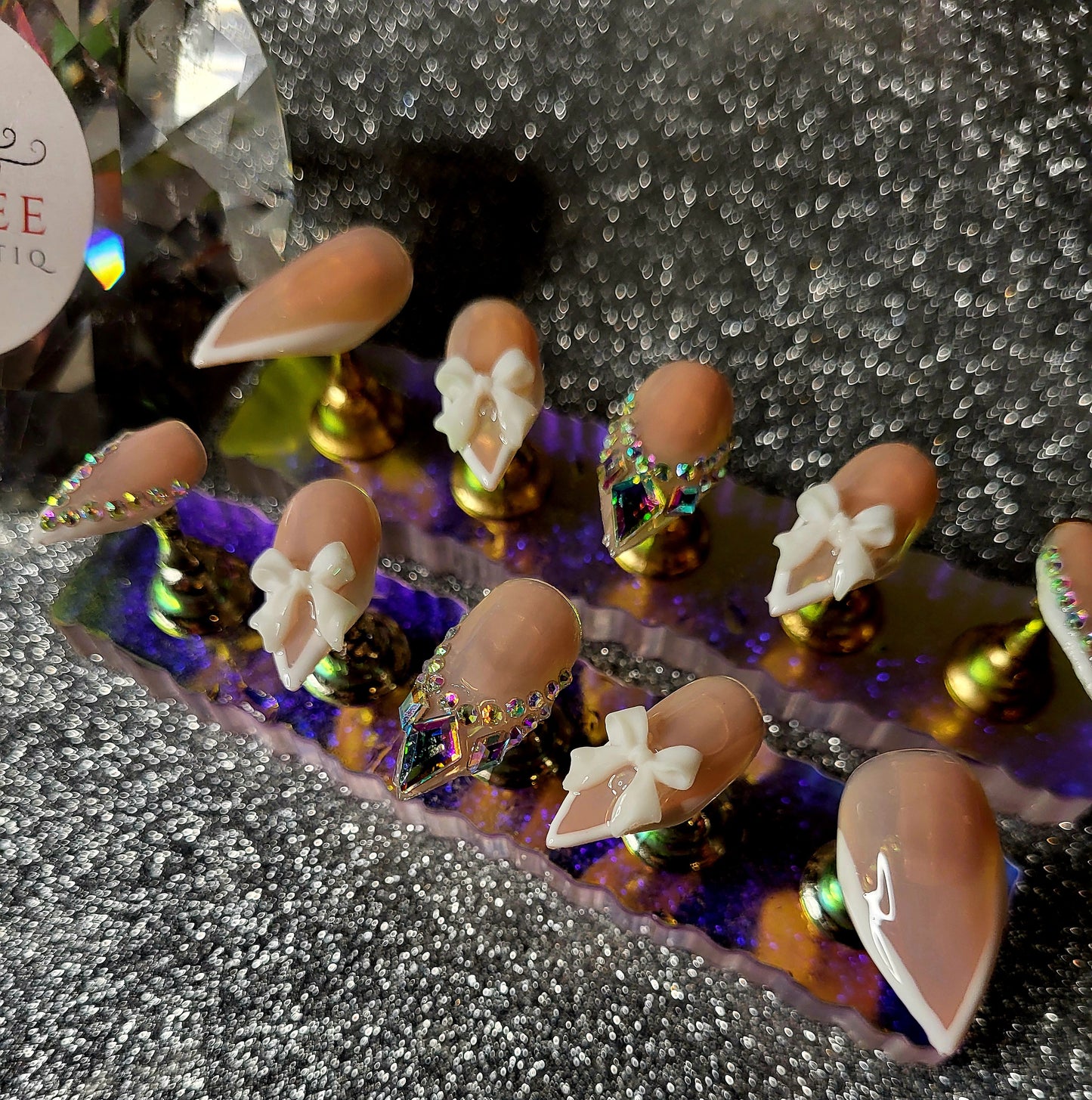 White Deep V French Tips Press On Nails With Rhinestones And Bow Decor